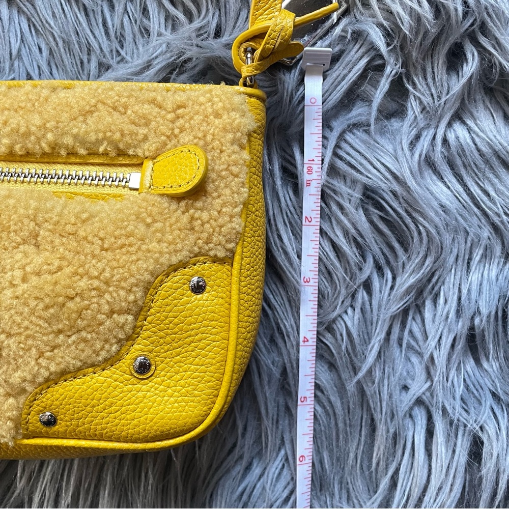 COACH ryder shearling crossbody bag - Picture 14 of 14